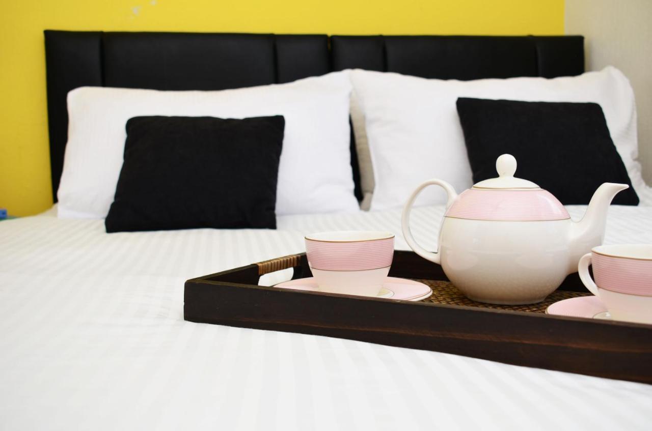 Sm Dreams Unlimited Serviced Accommodation- Stanwell-Staines-Heathrow Bagian luar foto