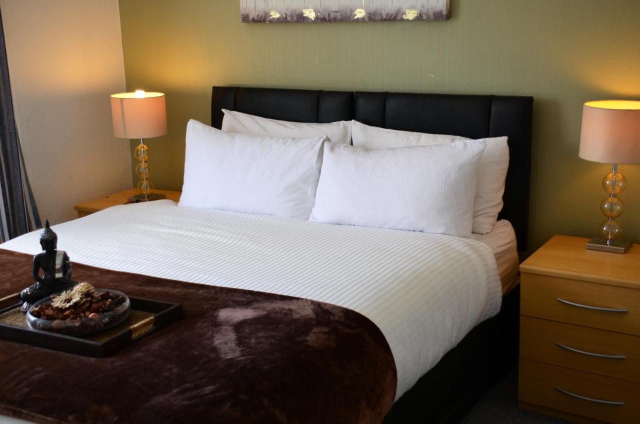 Sm Dreams Unlimited Serviced Accommodation- Stanwell-Staines-Heathrow Bagian luar foto
